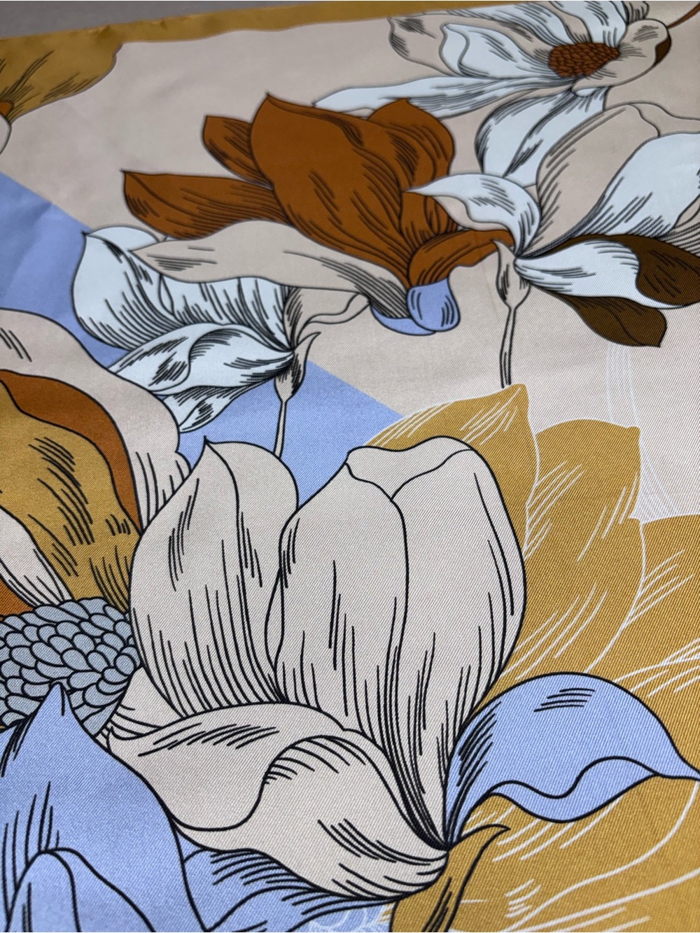 NWT Wensli Silk Scarf – Floral Aesthetic Cottagecore Bandana